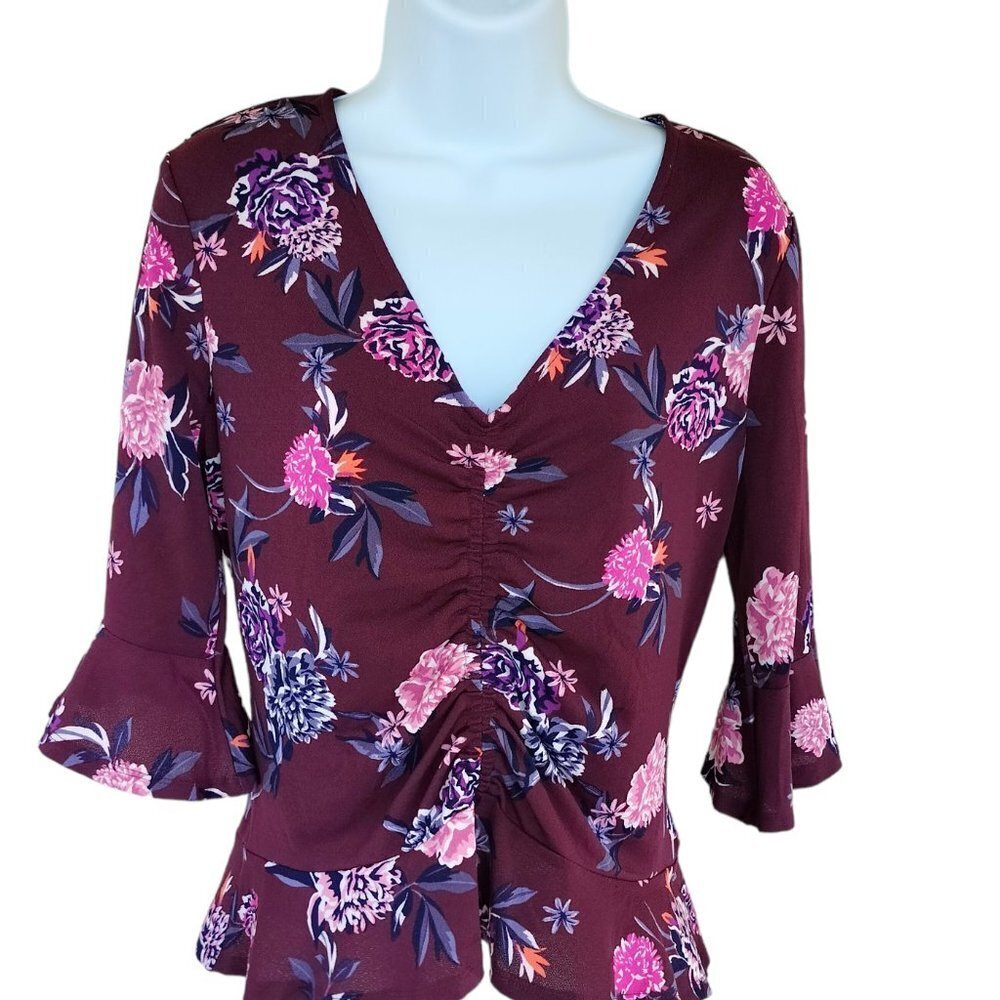 (321) Candie's 3/4  Bell Sleeve Ruched Top Size Junior M
